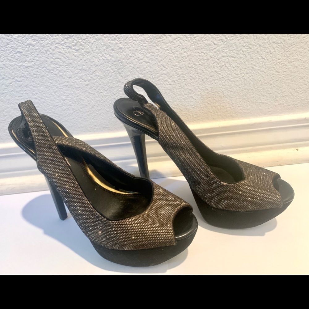 Jessica Simpson black & gold high heels